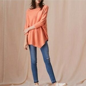 Lou and Grey Fuzz Boucle Poncho Sweater S/XS